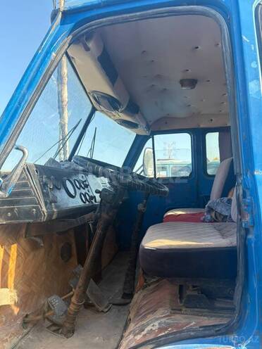 MAZ 5549-5