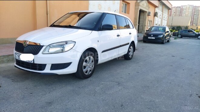 Skoda Fabia-1