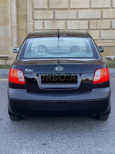 Kia Rio-8