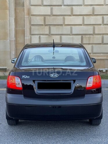 Kia Rio-2