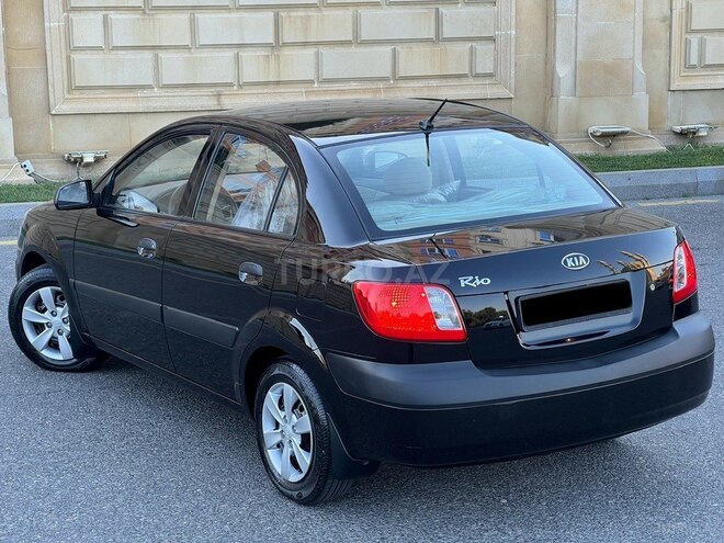 Kia Rio-9