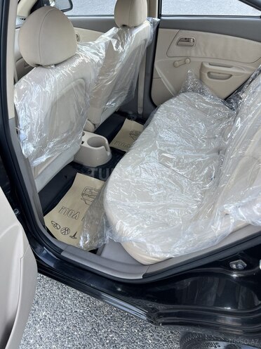 Kia Rio-18