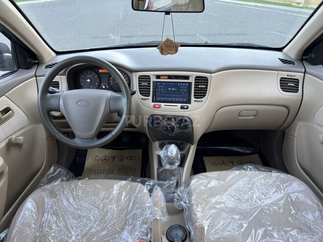 Kia Rio-3