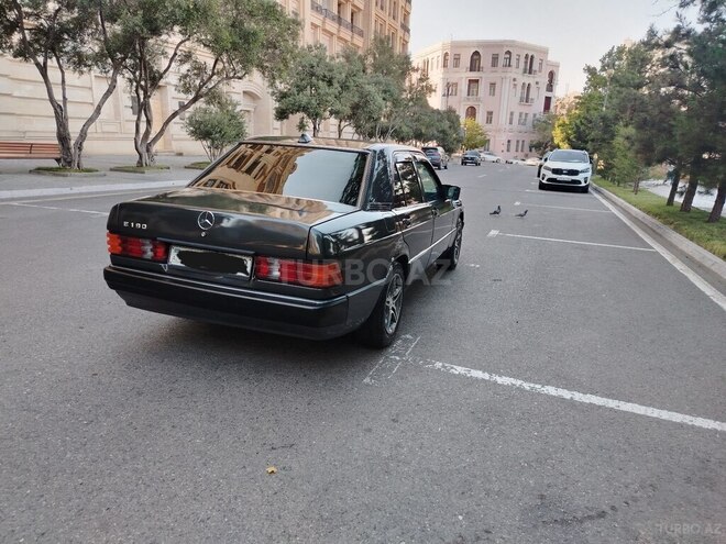 Mercedes 190-6