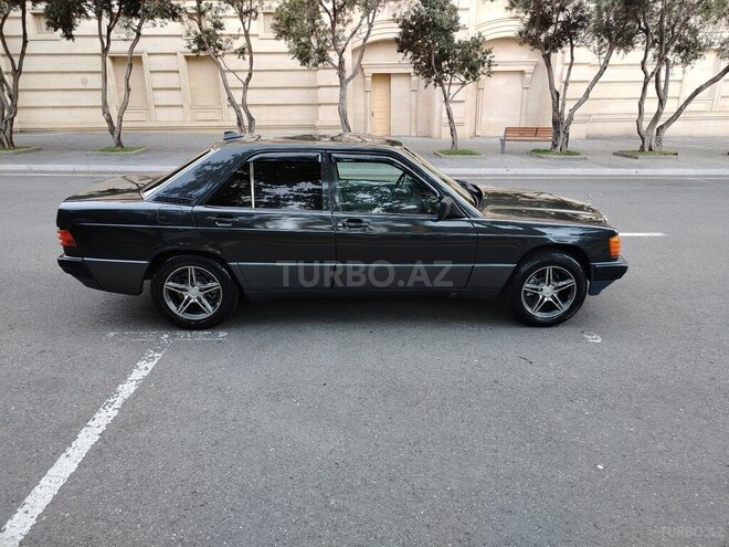 Mercedes 190-3