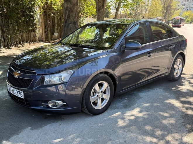 Chevrolet Cruze-1