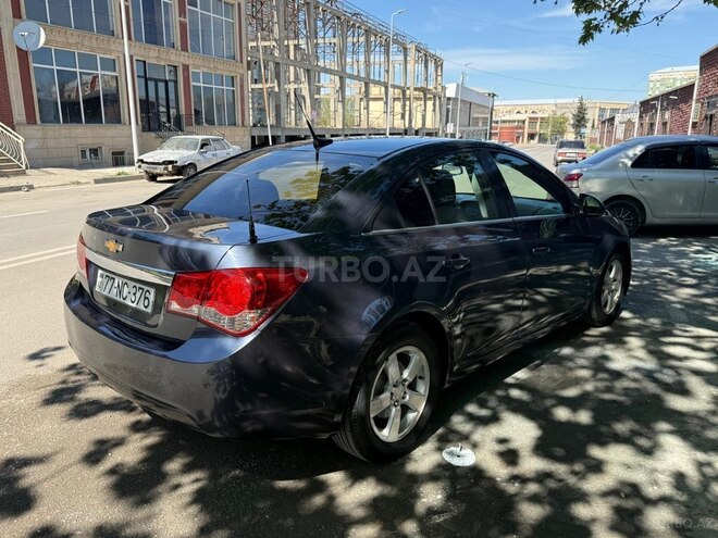 Chevrolet Cruze-4