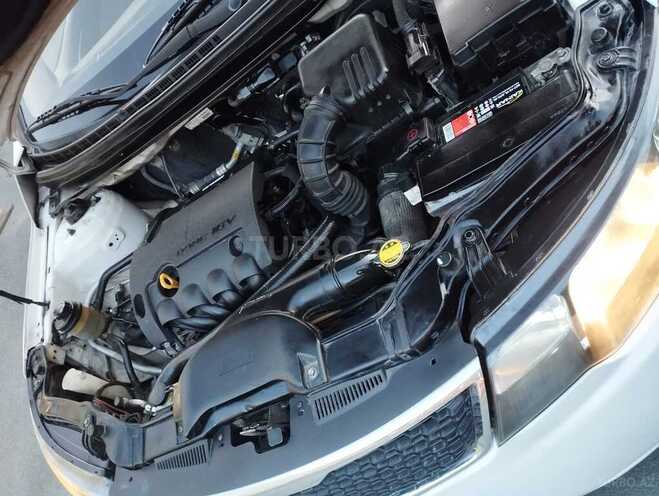 Kia Cerato-11