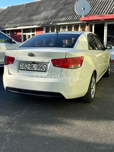 Kia Cerato-5