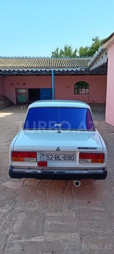 LADA (VAZ) 2107-2