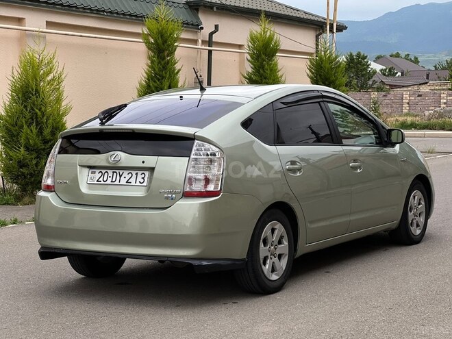 Toyota Prius-6