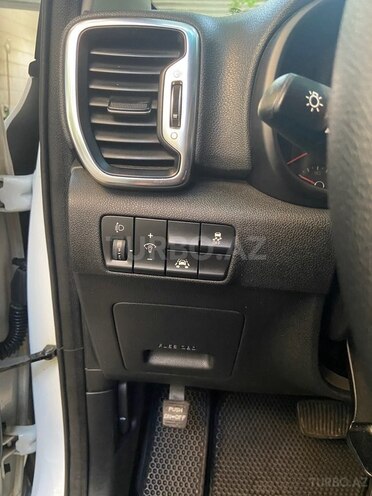 Kia Sportage-9