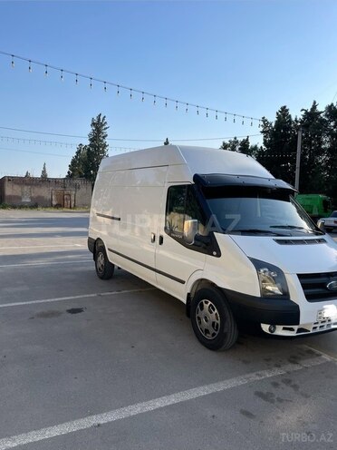Ford Transit-2