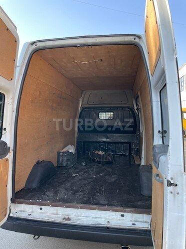 Ford Transit-9