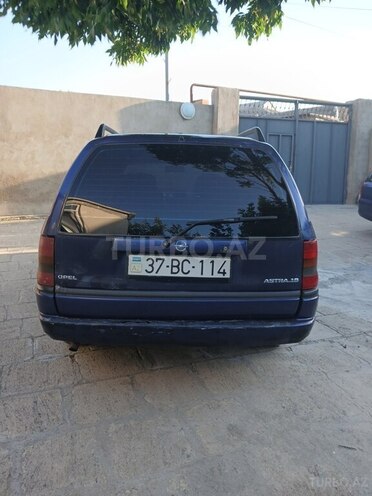 Opel Astra-7