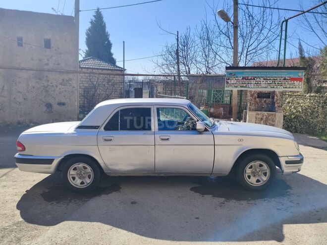 GAZ 3110 "Volga"-5