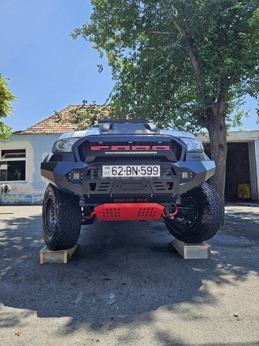 Ford Ranger-1