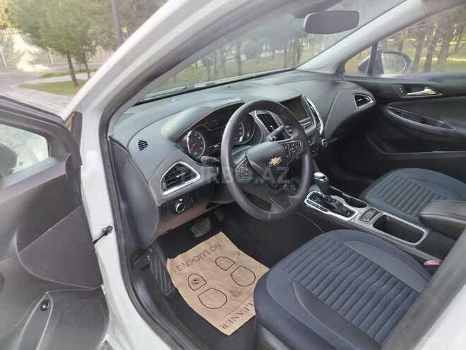 Chevrolet Cruze-13