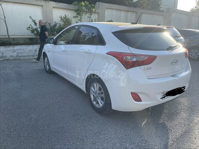 Hyundai i30-6
