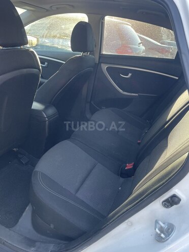 Hyundai i30-8