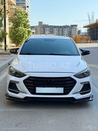 Hyundai Elantra-5
