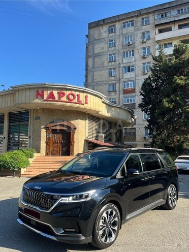 Kia Carnival-2