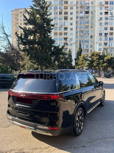 Kia Carnival-4