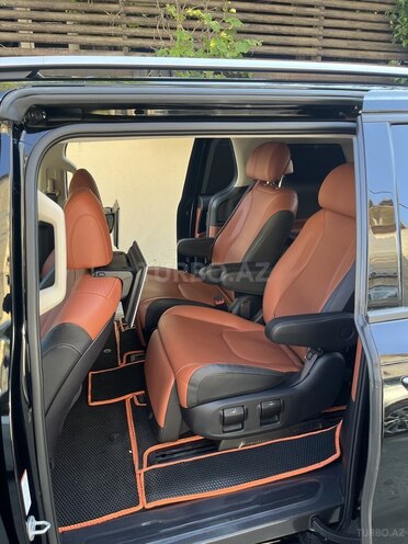 Kia Carnival-11