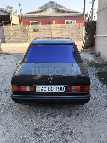 Mercedes 190-5