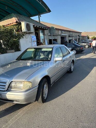 Mercedes C 180-2