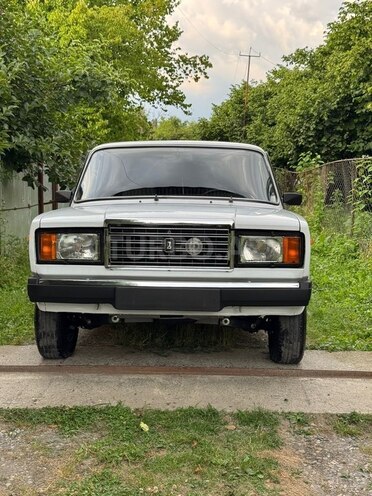 LADA (VAZ) 2107-1