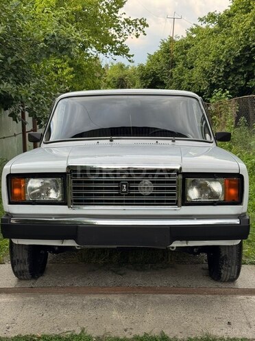 LADA (VAZ) 2107-2