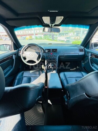 Mercedes C 200-7