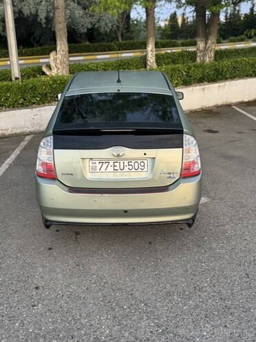 Toyota Prius-6