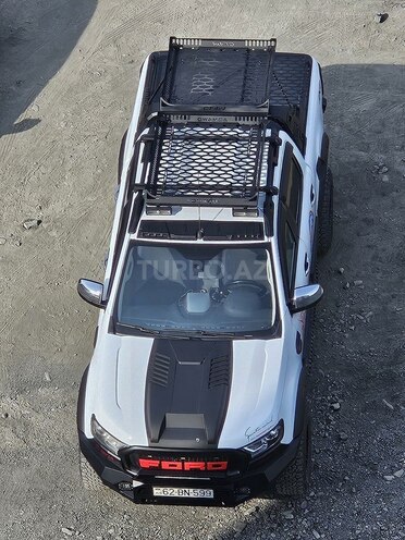 Ford Ranger-13