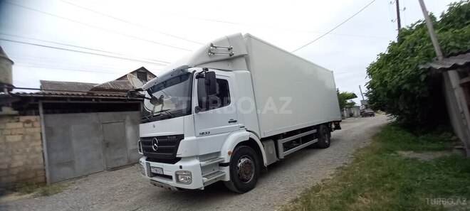 Mercedes Axor 1833-4