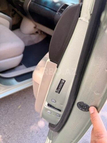 Toyota Prius-13