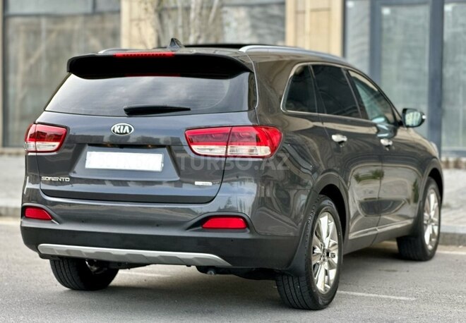 Kia Sorento-8