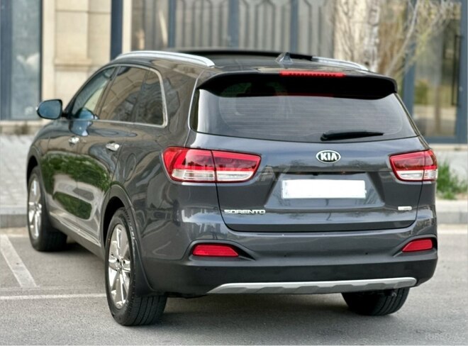 Kia Sorento-7
