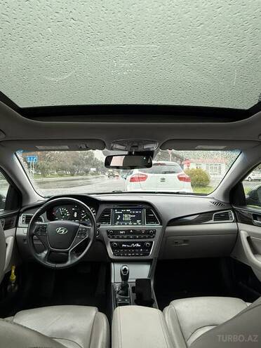 Hyundai Sonata-10