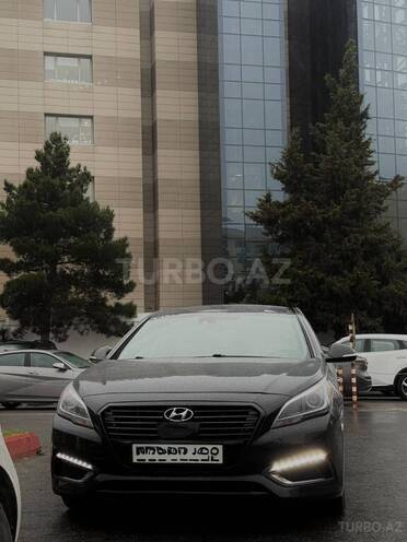 Hyundai Sonata-5