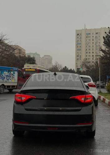 Hyundai Sonata-8
