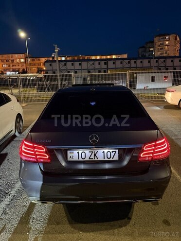Mercedes E 220-9