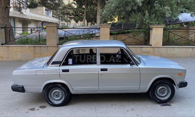 LADA (VAZ) 2107-6