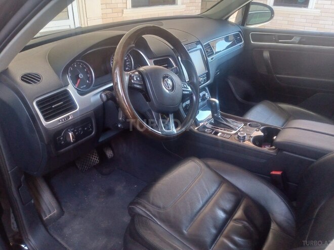 Volkswagen Touareg-5