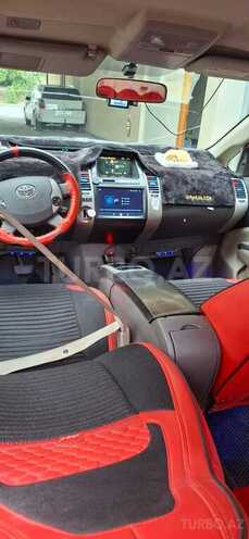 Toyota Prius-8