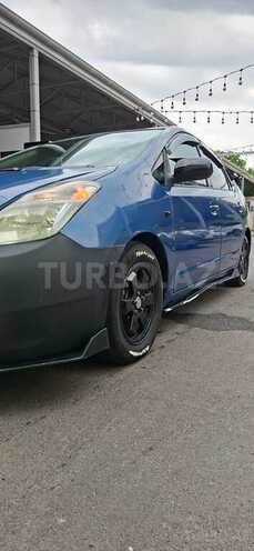 Toyota Prius-4