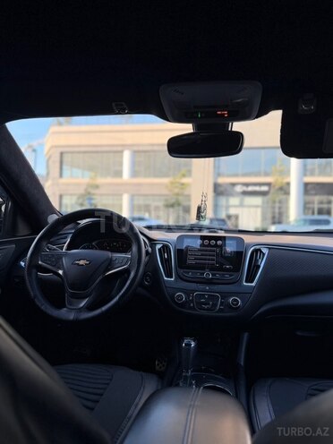 Chevrolet Malibu-12