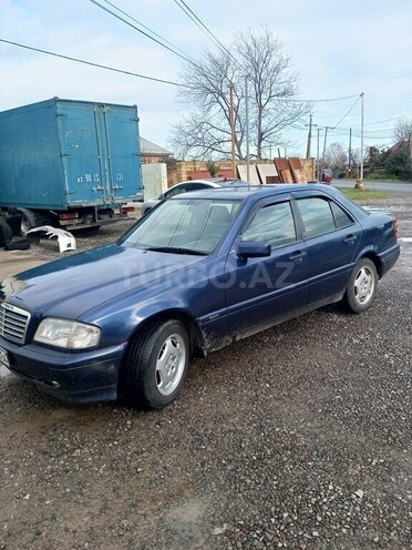 Mercedes C 180-7