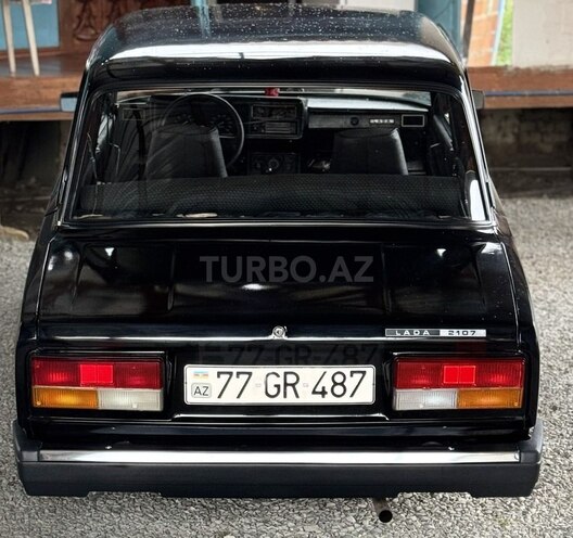 LADA (VAZ) 2107-2